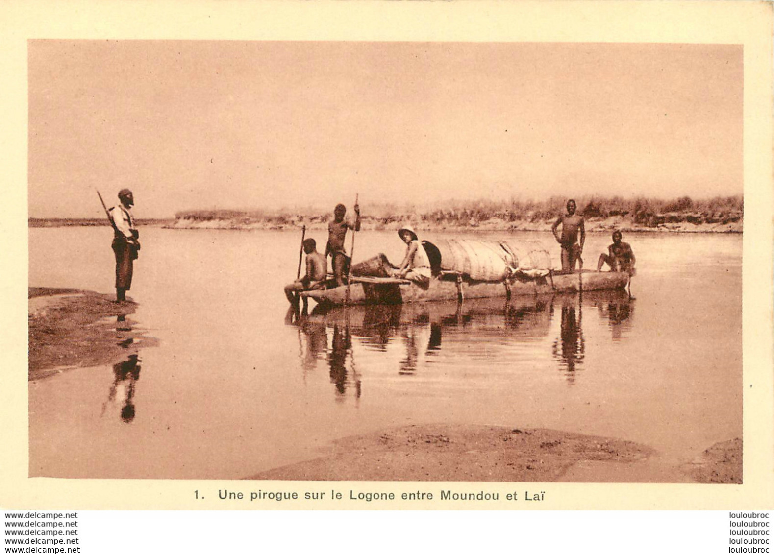 UNE PIROGUE SUR LE LOGONE ENTRE MOUNDOU ET LAI   Ref11 - Tschad