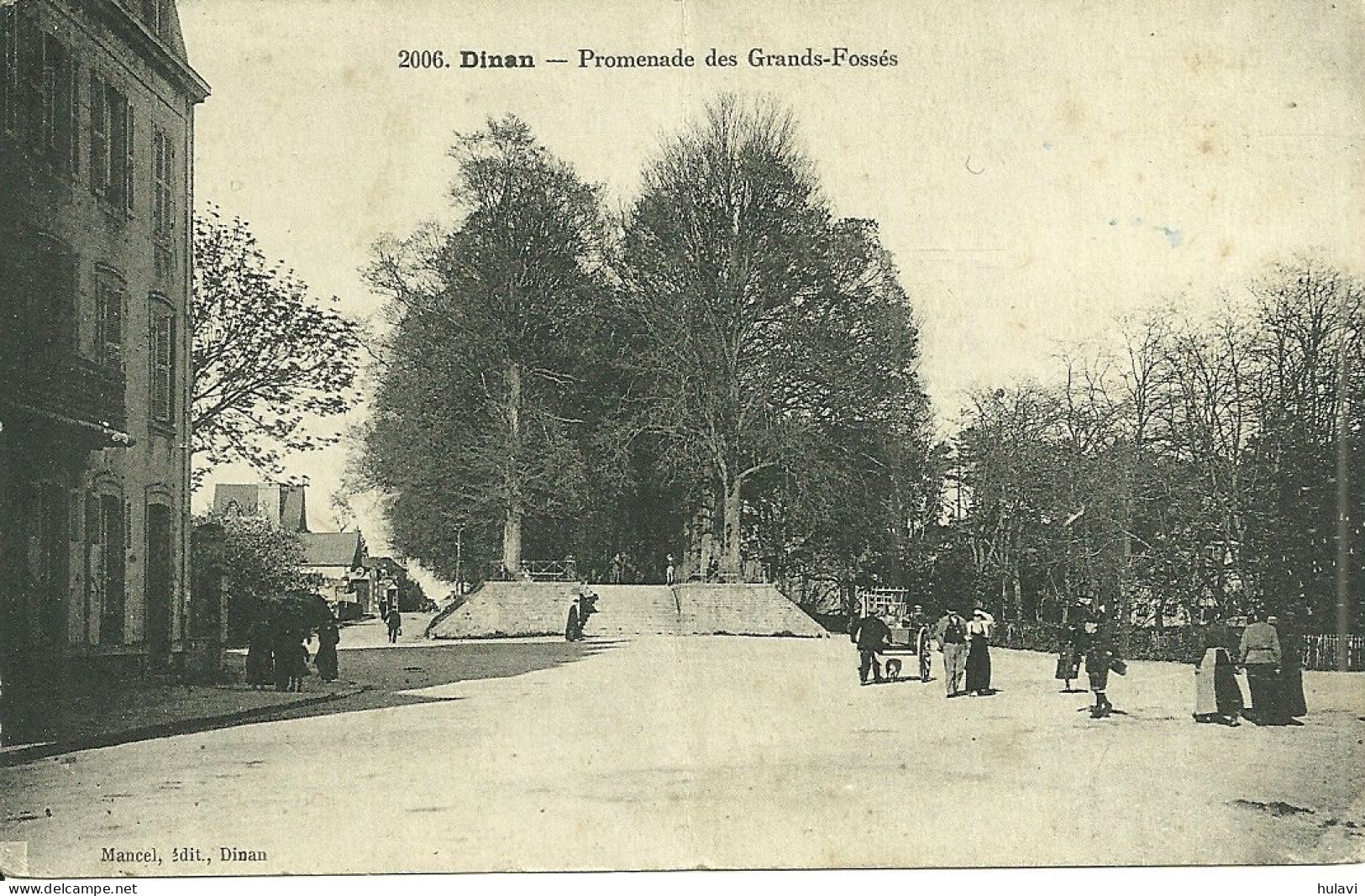 22  DINAN - PROMENADE DES GRANDS FOSSES (pliure Verticale) (ref A902) - Dinan