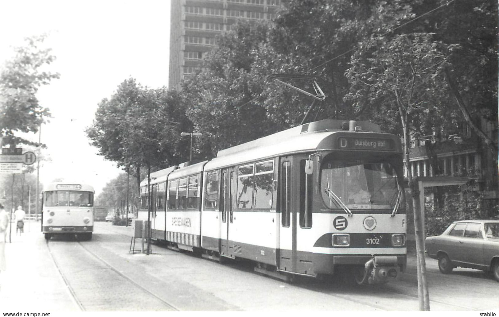 ALLEMAGNE - TRAMWAY - DUISBURG - Trains