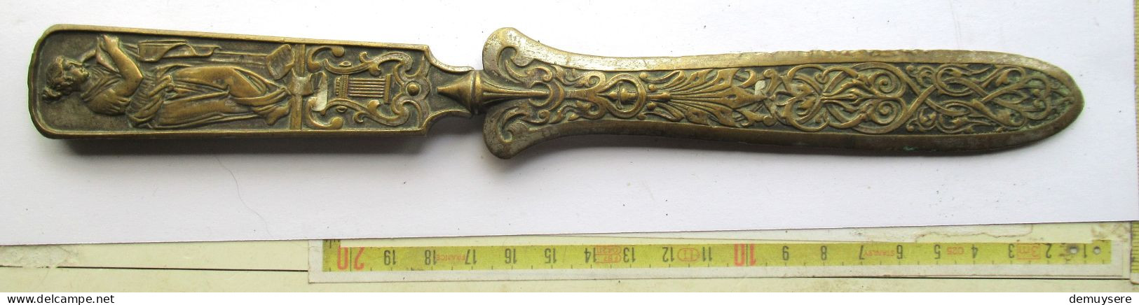 Lade 24  - Bronzen Of Koperen Brievenopener - Ouvre-lettre En Bronze Ou En Cuivre - 183 Gram - Koper