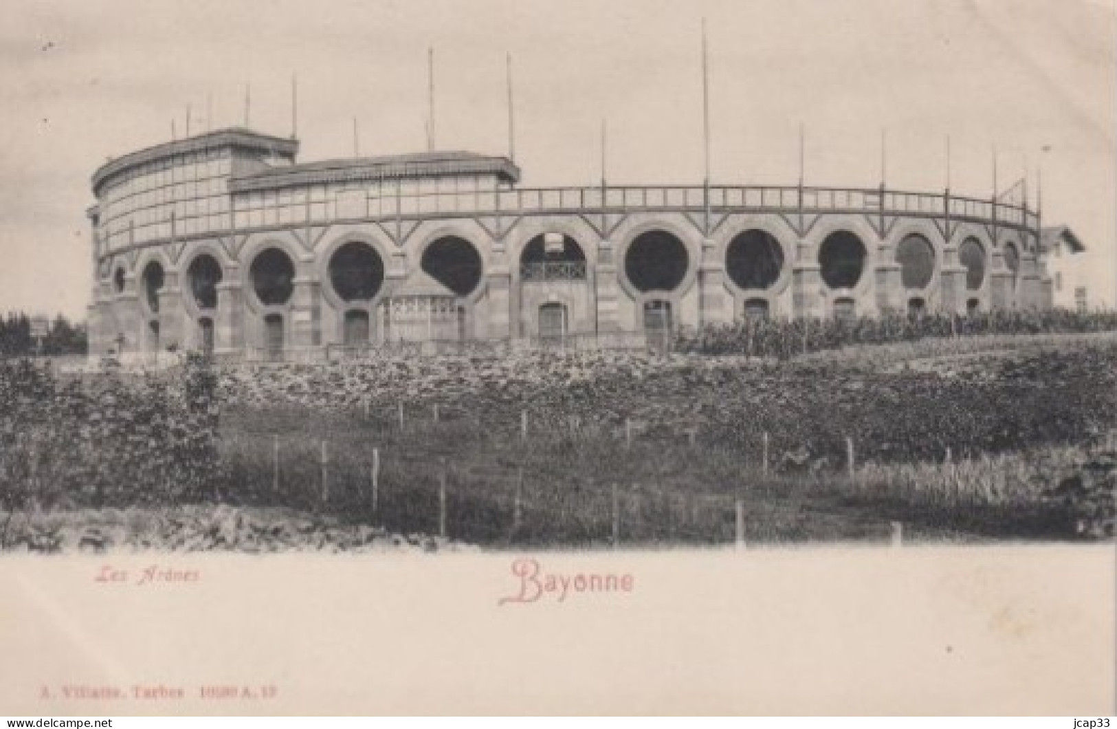 64 BAYONNE  -  Les Arènes  - - Bayonne