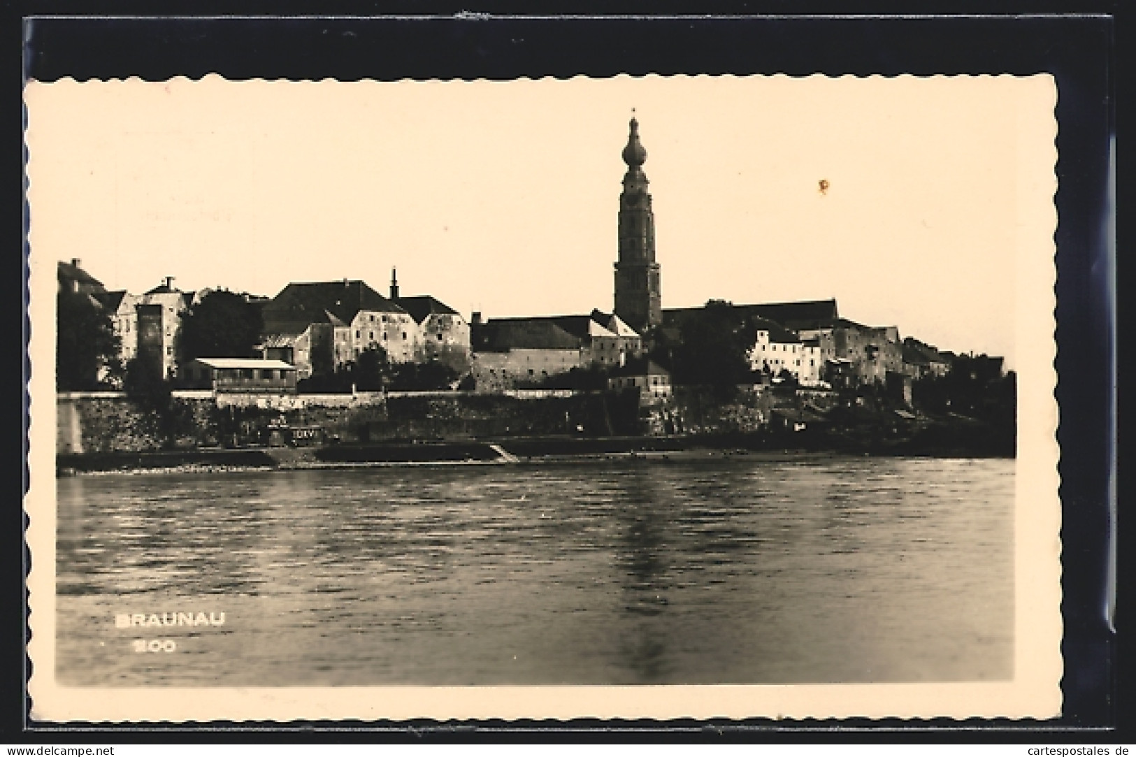 AK Braunau A. Inn, Panorama Mit Turm, Vom Wasser Gesehen  - Other & Unclassified