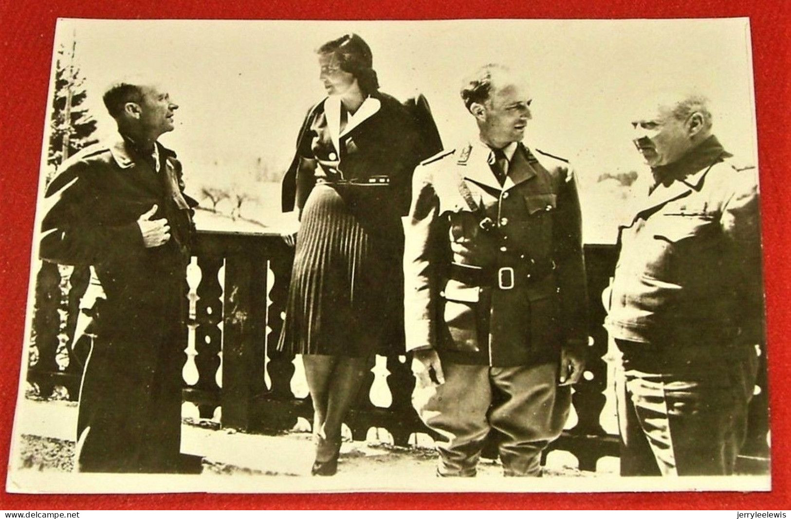 Le Roi Léopold III, La Princesse De Réthy Et Les Généraux Patch Et Haislip, Le 13 Mai 1945 à Strobl (Autriche) - Familles Royales