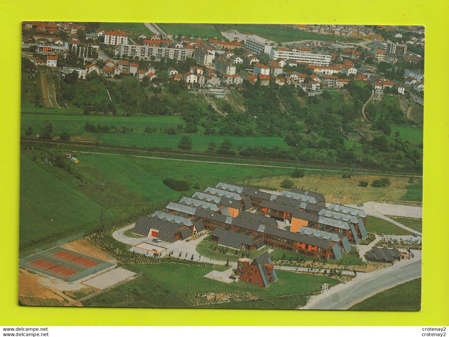 01 AMBERIEU EN BUGEY Lycée Solaire De La Plaine De L'Ain Rue Léon Blum Courts De Tennis Grands Immeubles écrite En 1987 - Unclassified