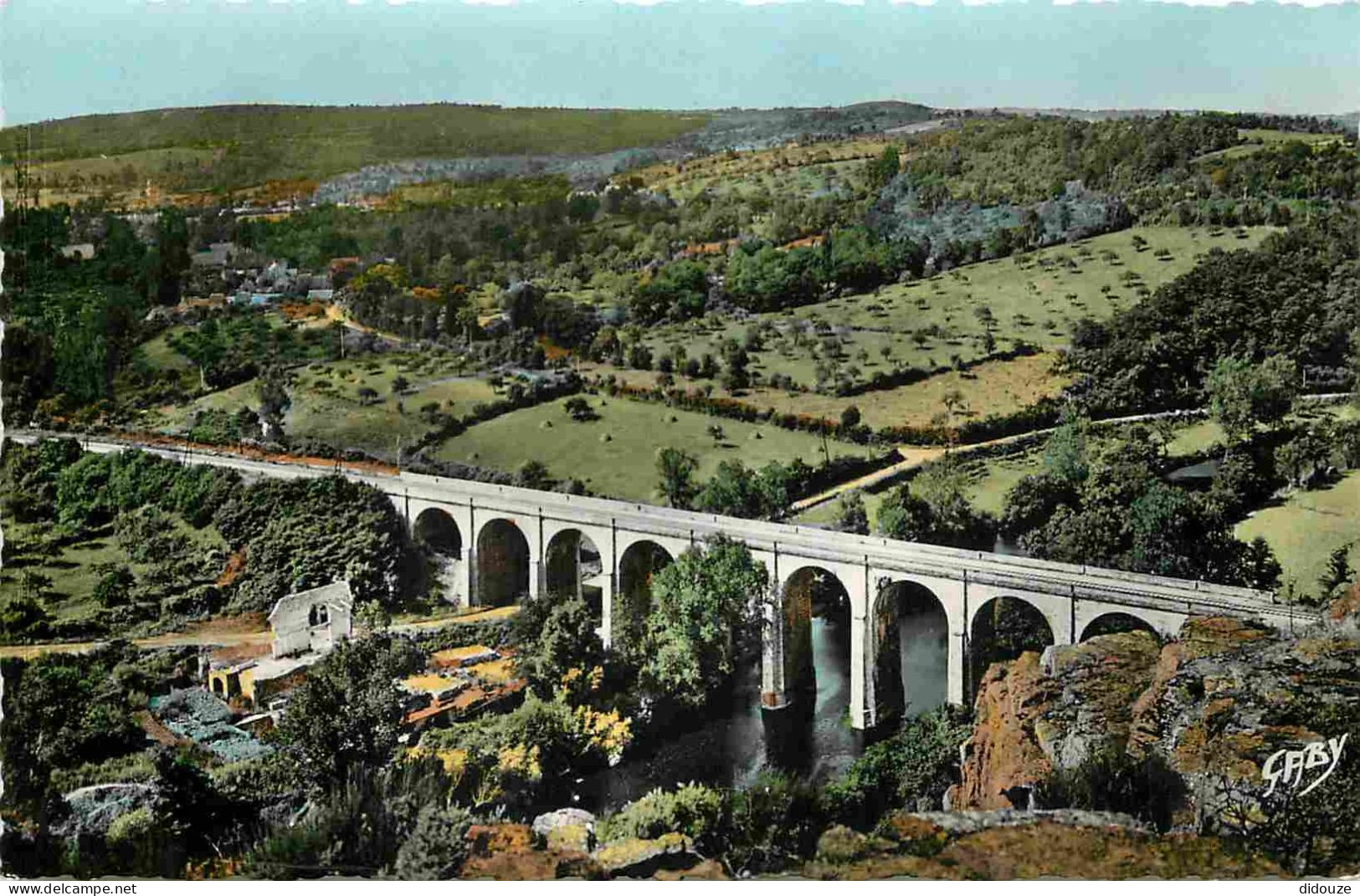 14 - Clécy - Le Viaduc De La Lande - La Suisse Normande - Mention Photographie Véritable - Carte Dentelée - CPSM Format  - Clécy