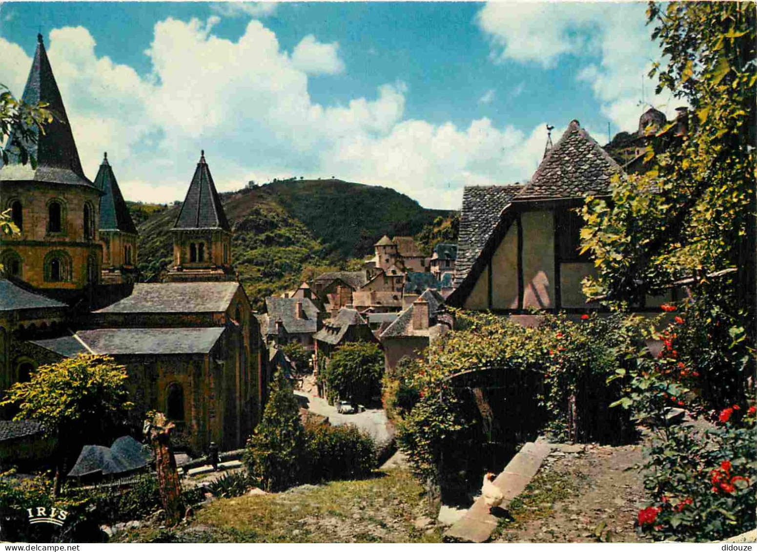 12 - Conques En Rouergue - L'église Sainte-Foy Et Les Vieilles Maisons Aux Toits De Lauzes - CPM - Voir Scans Recto-Vers - Autres & Non Classés