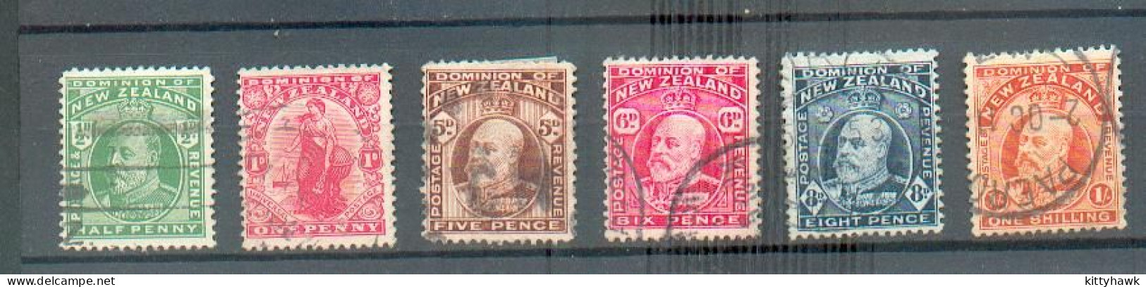 D 52 - N. Z. - YT  135 - 136 - 140 à 143 ° Obli - Used Stamps