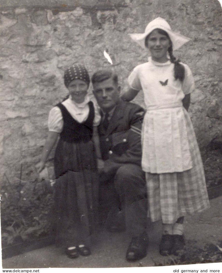 WWII Soldat Mit Seinen Kindern - Guerre, Militaire