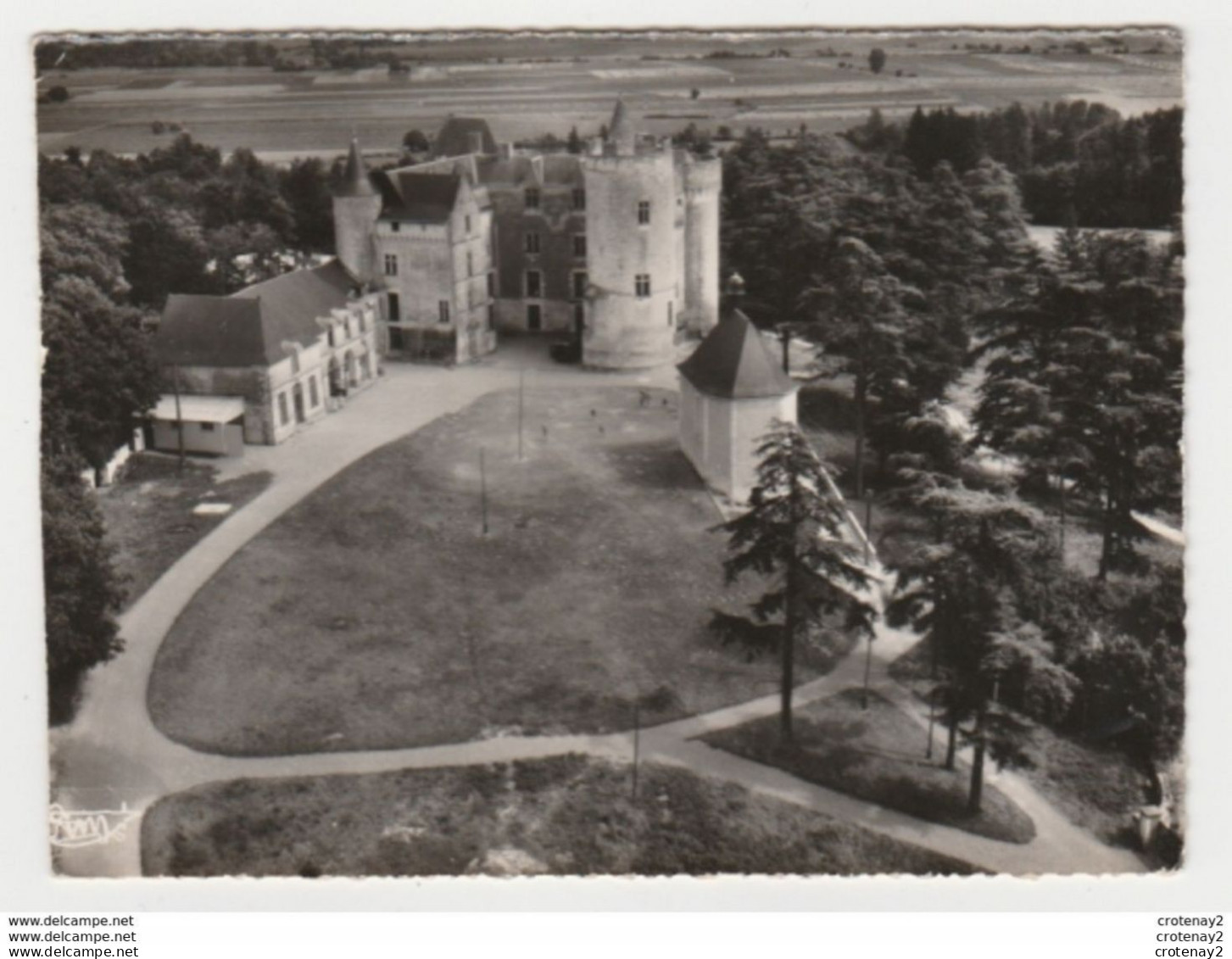 49 COUTURES Vers Angers N°104.85 Château De Montsabert Des XV Et XVIème Siècles Enfants Camionnette - Angers