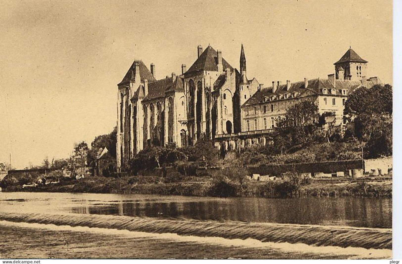 72336 01 02#0 - SOLESMES - ABBAYE ST PIERRE VUE DU BARRAGE DE LA SARTHE - Solesmes