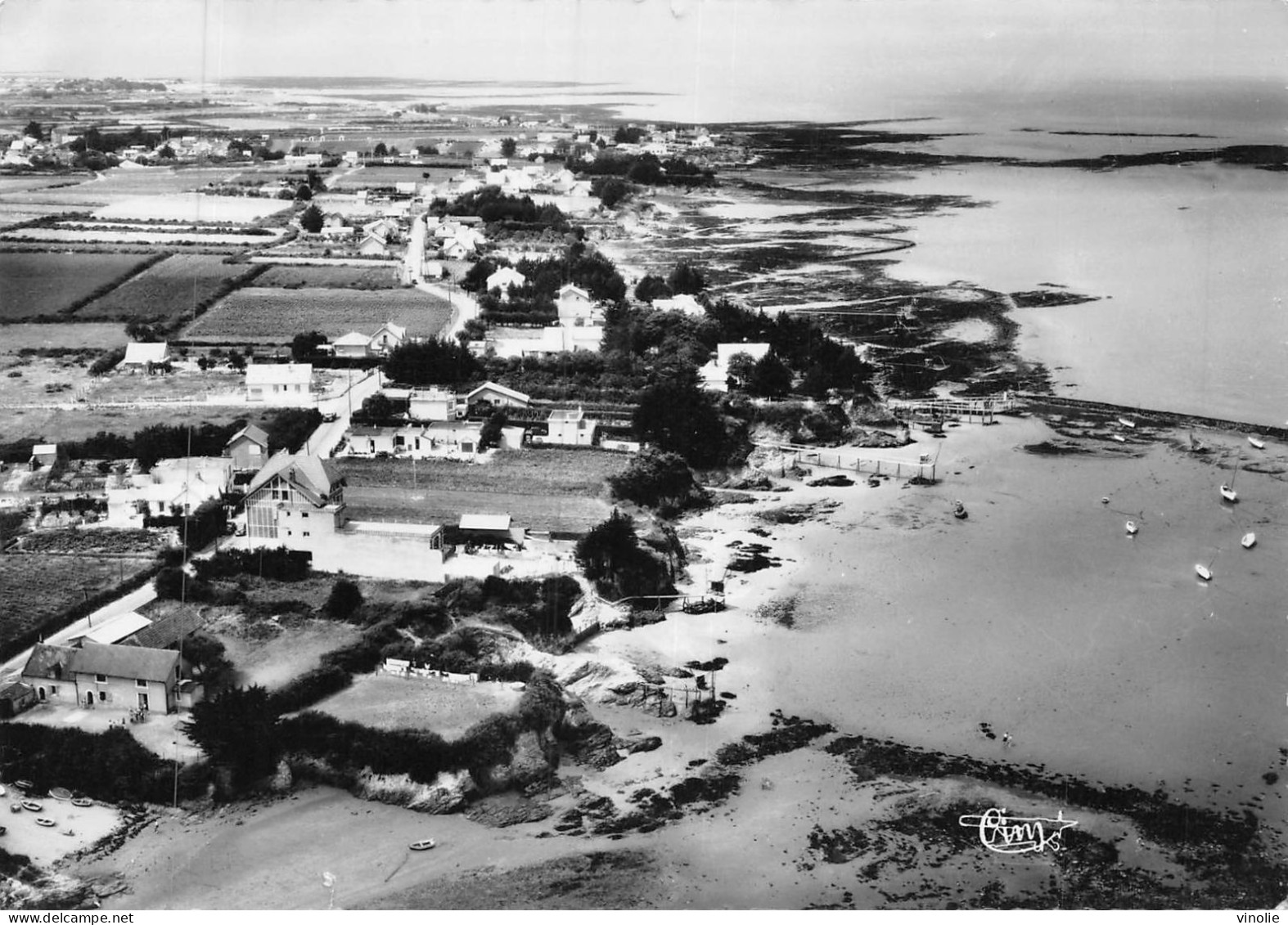 P-24-Mi-Is-2434 : VUE AERIENNE. LA PLAINE-SUR-MER - La-Plaine-sur-Mer