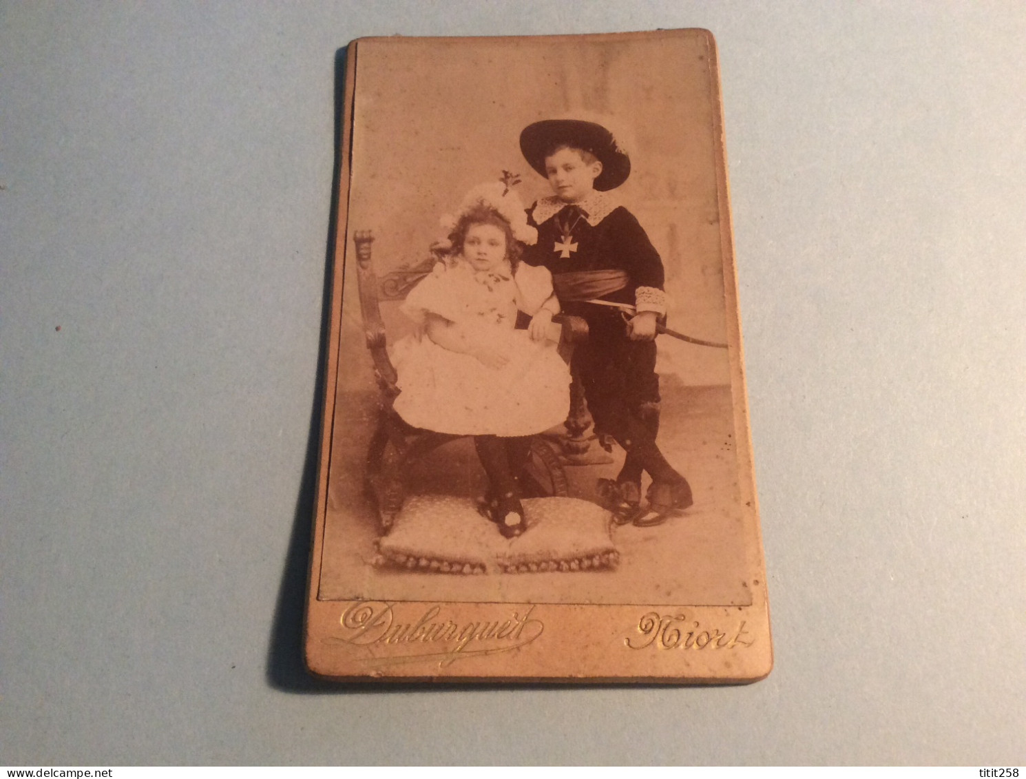 Jolie Photo CDV . Enfants Jouet Déguisement Mousquetaire Du Roi / D'artagnan - Anciennes (Av. 1900)