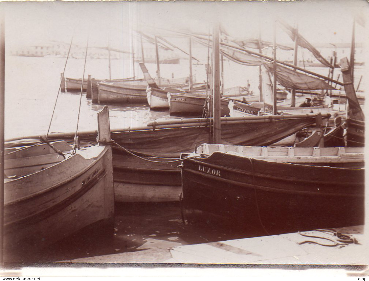 Photo Vintage Paris Snap Shop -petit Navire Small Ship - Schiffe