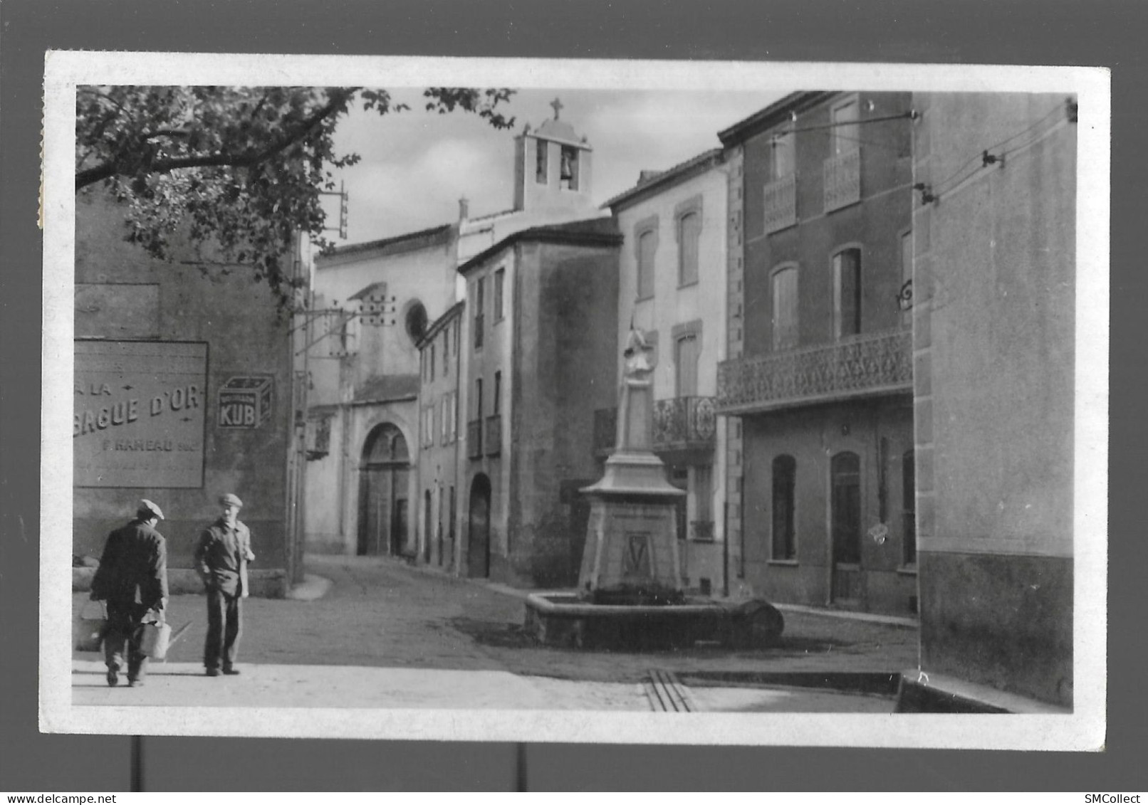 L300. Maury, Place De La Mairie Et église Saint Brice (A17p56) - Autres & Non Classés