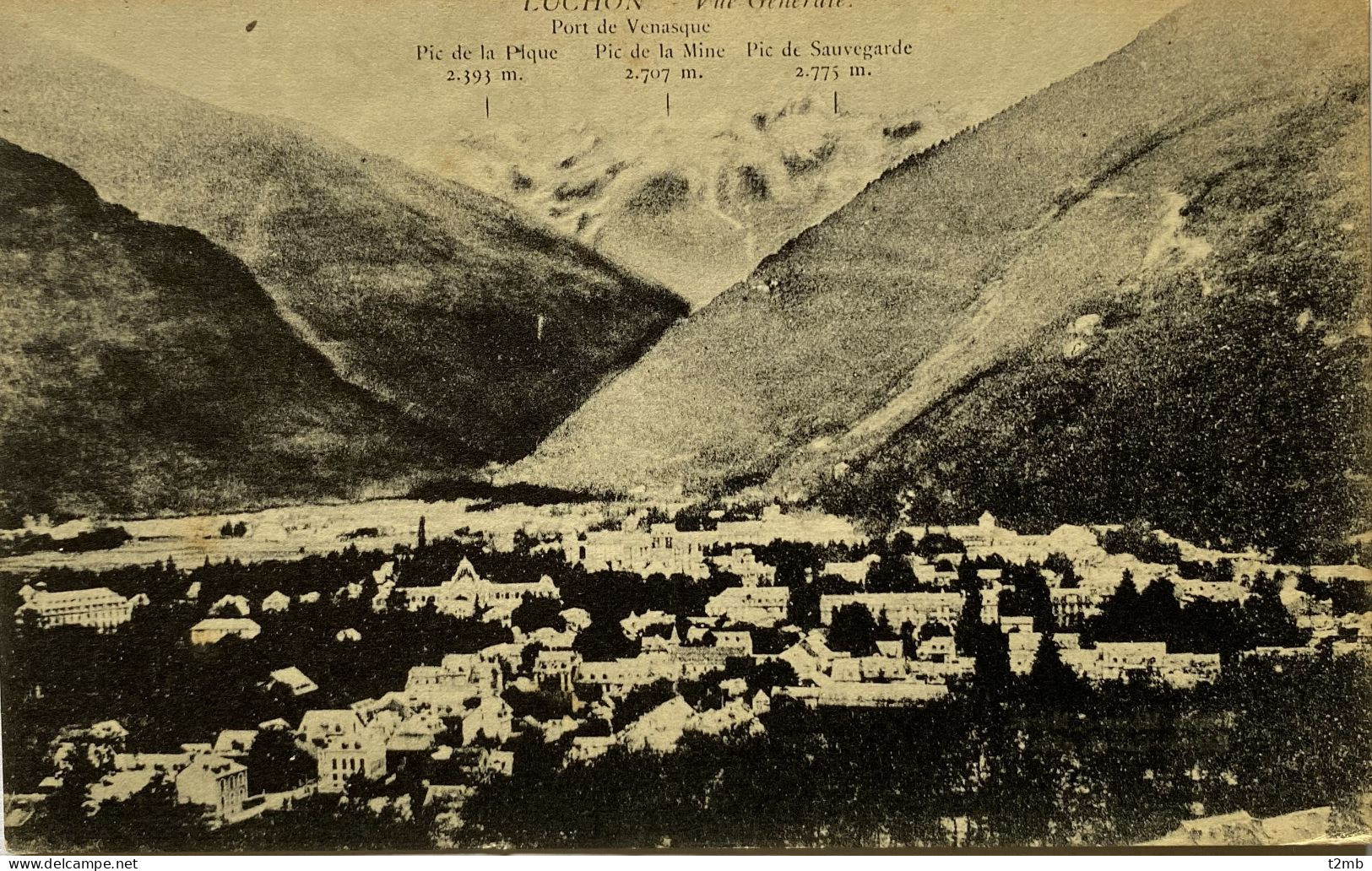 CPA (Haute Garonne). LUCHON. Vue Générale - Luchon