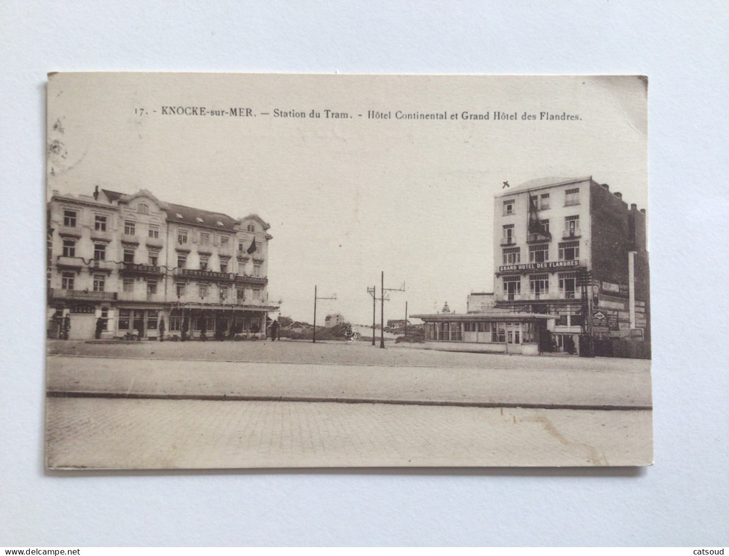 Carte Postale Ancienne Knocke-sur-Mer Station Du Tram - Hôtel Continental Et Grand Hôtel Des Flandres - Knokke