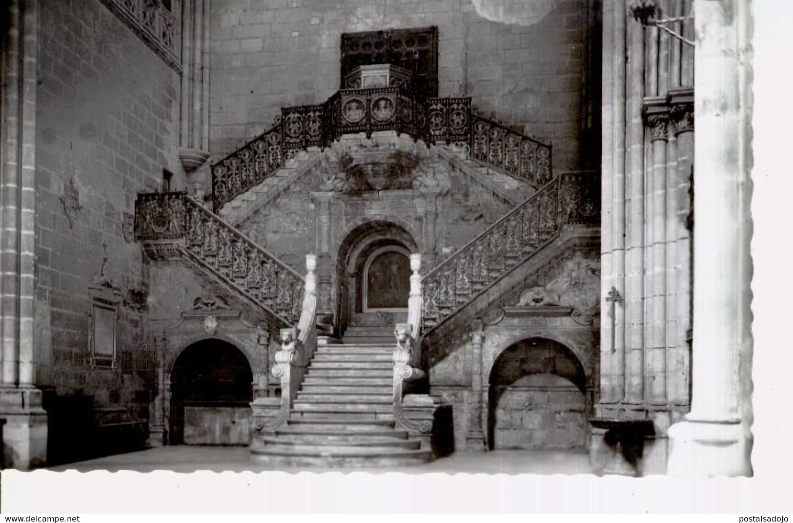 (BURG208) BURGOS. CATEDRAL. ESCALERA DE LA PUERTA DE LOS APOSTOLES ... UNUSED - Burgos