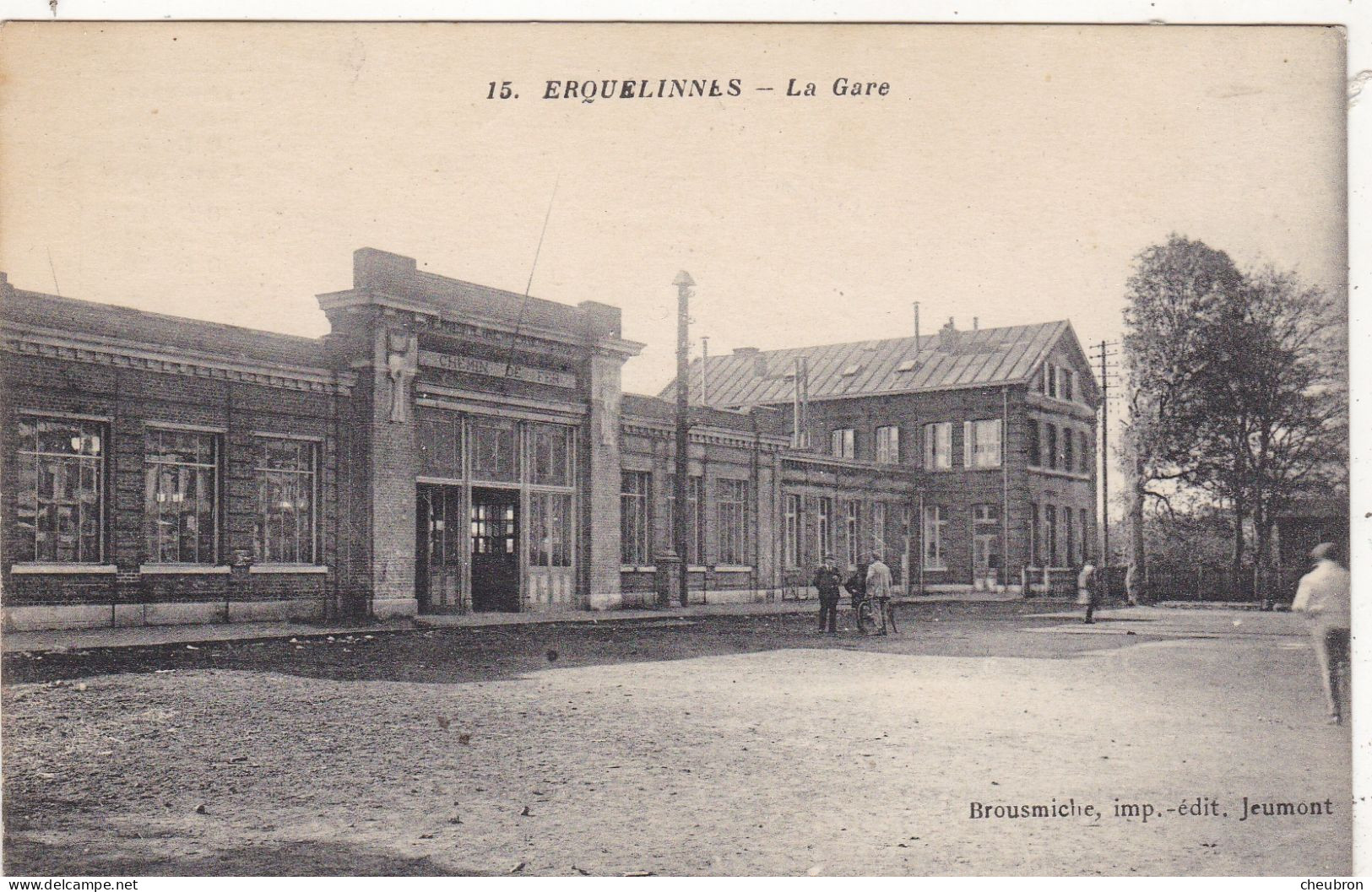 BELGIQUE. ERQUELINNES.. CPA. LA GARE. + TEXTE ANNEE 1955 - Erquelinnes