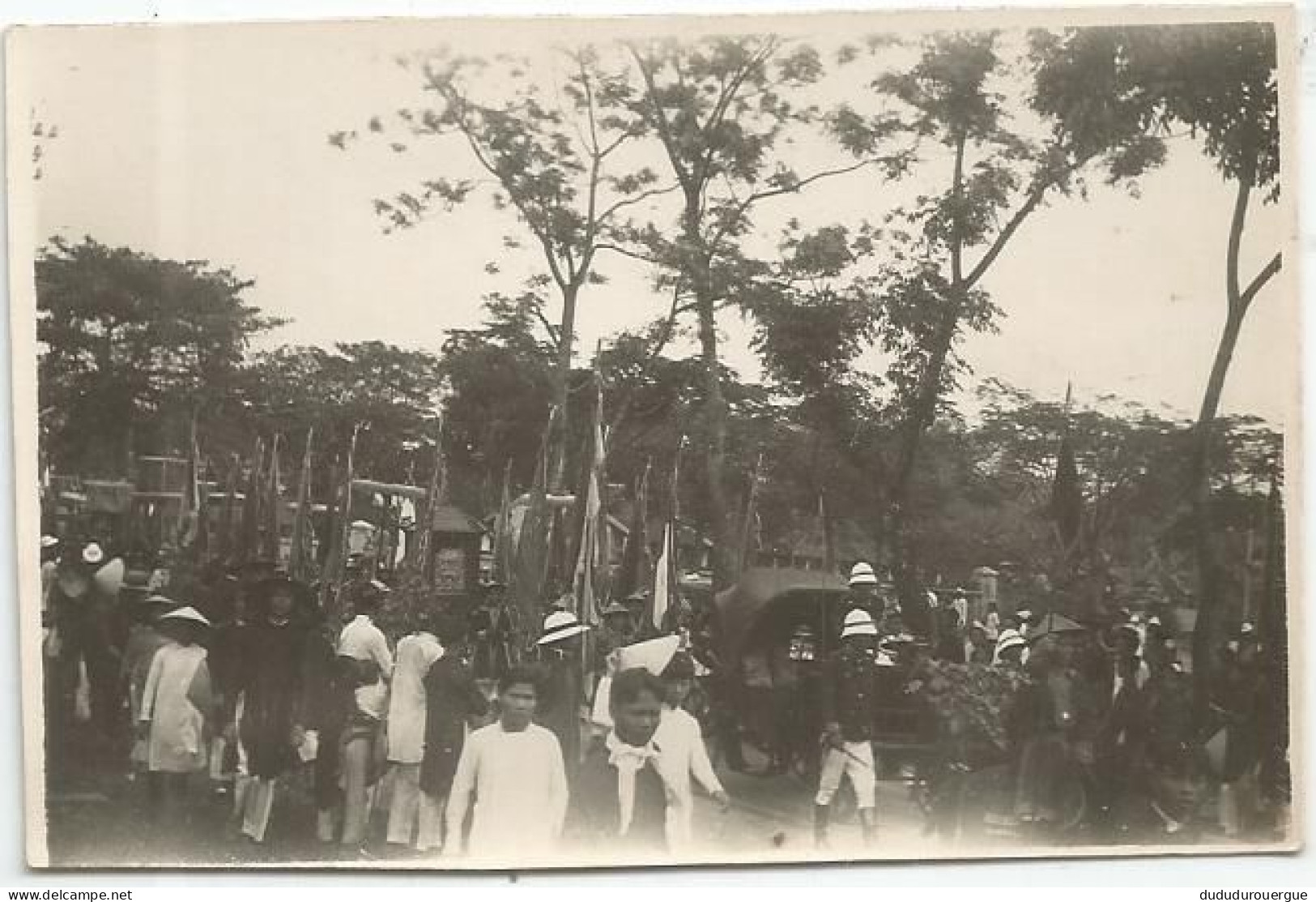 VIETNAM , INDOCHINE , HUE LE 15 MARS 1933 : LA CALECHE ROYALE - Asia