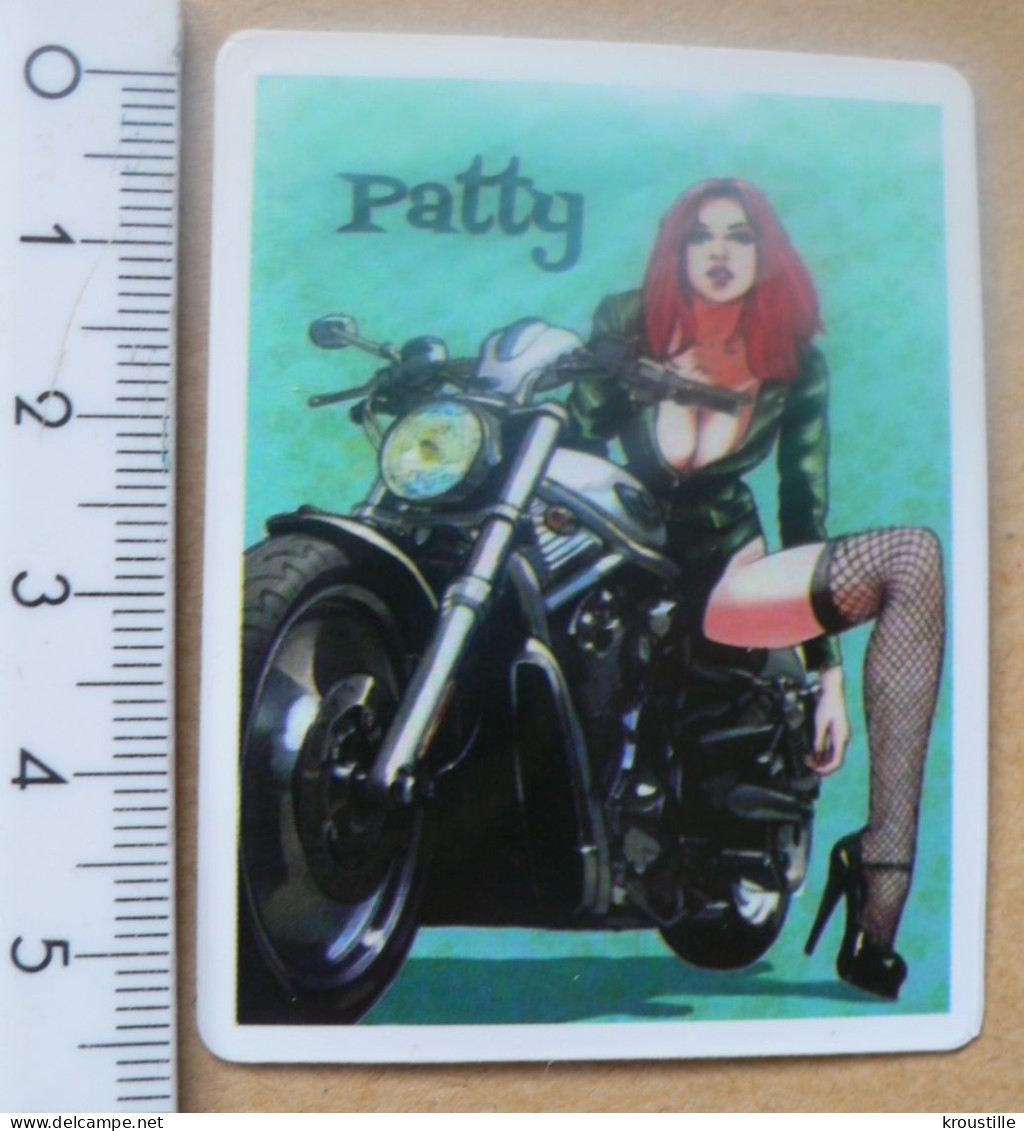 THEME FEMME / SEXY / MOTO : AUTOCOLLANT PIN UP PATTY - Stickers