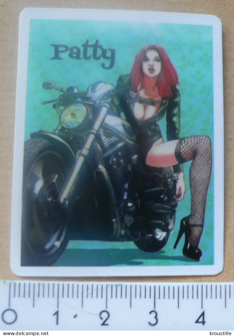 THEME FEMME / SEXY / MOTO : AUTOCOLLANT PIN UP PATTY - Stickers