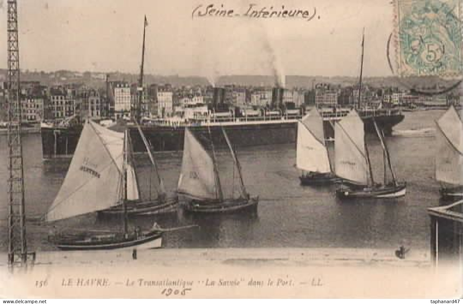 Le Transaltantique " LA SAVOIE " Dans Le Port Du Havre . Bateaux De Pêche . - Passagiersschepen