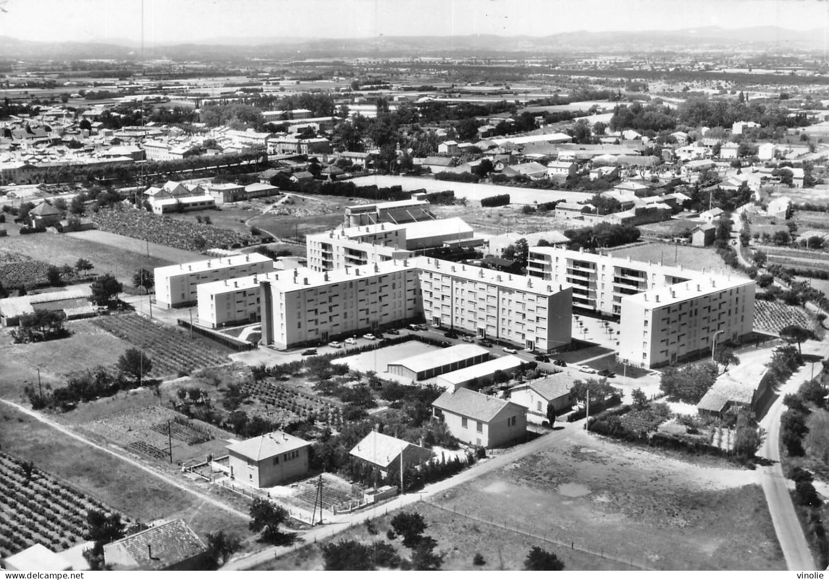 P-24-Mi-Is-2465 : VUE AERIENNE. BOLLENE. CITE DES GRES - Bollene