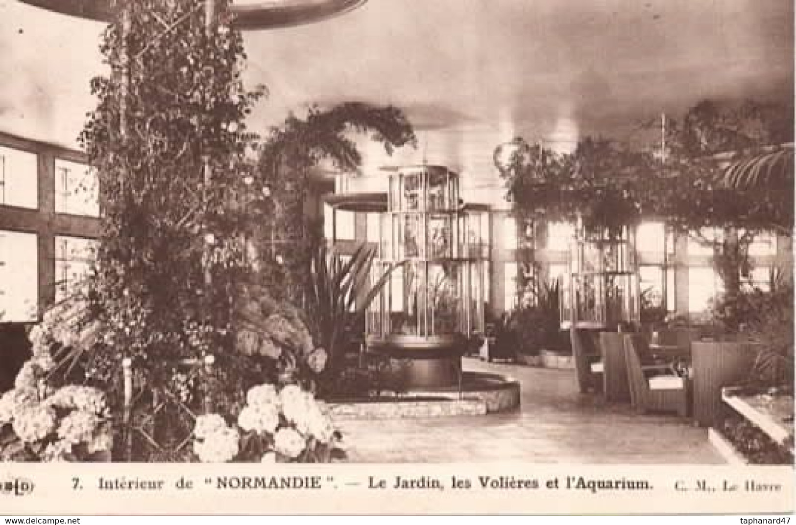 Interieur De "NORMANDIE"  Le Jardin, Les Volières Et L'Aquarium . - Piroscafi