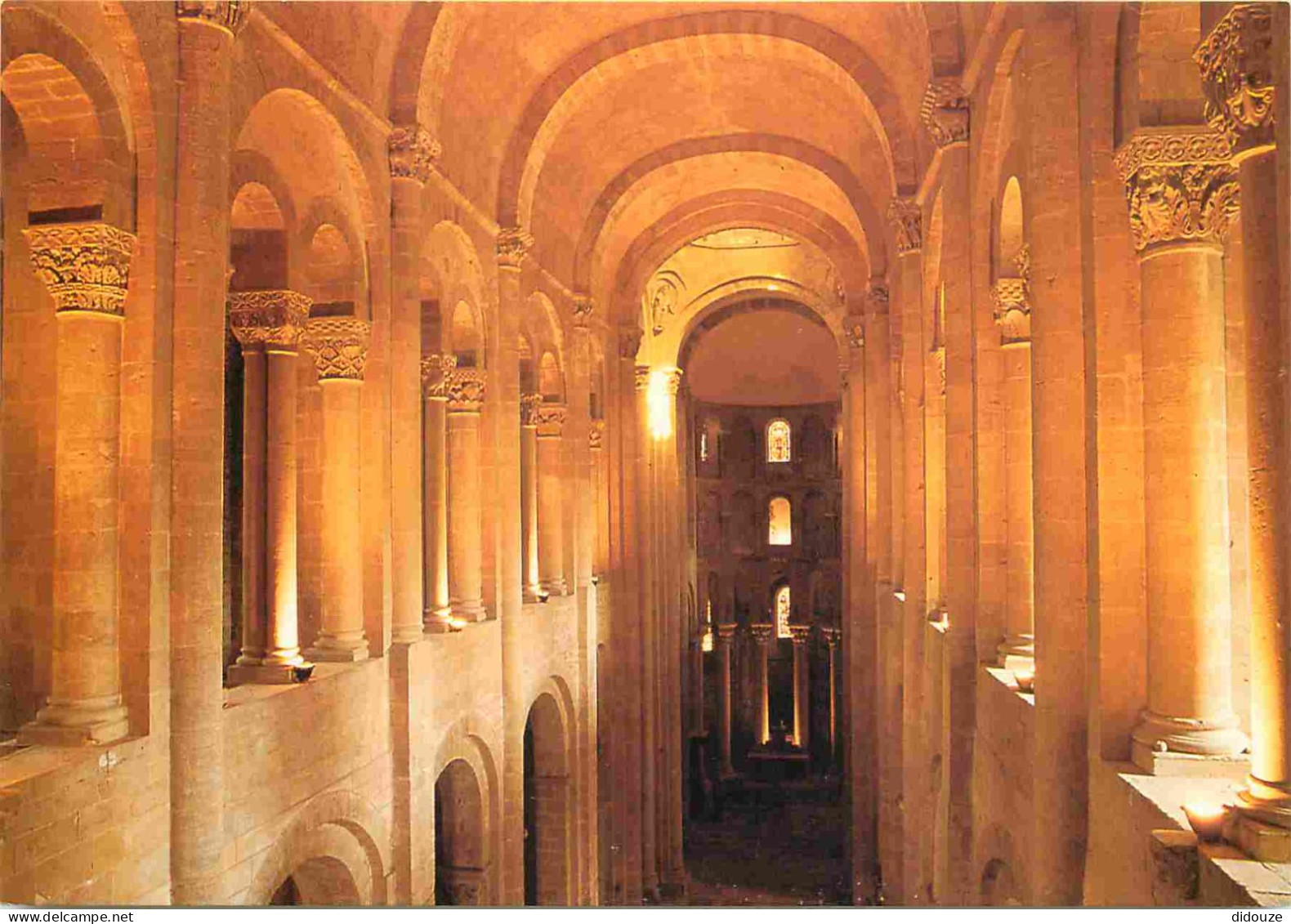 12 - Conques En Rouergue - Intérieur De La Basilique Sainte-Foy - Les Tribunes De L'étage S'ornent D'une Grande Variété  - Other & Unclassified