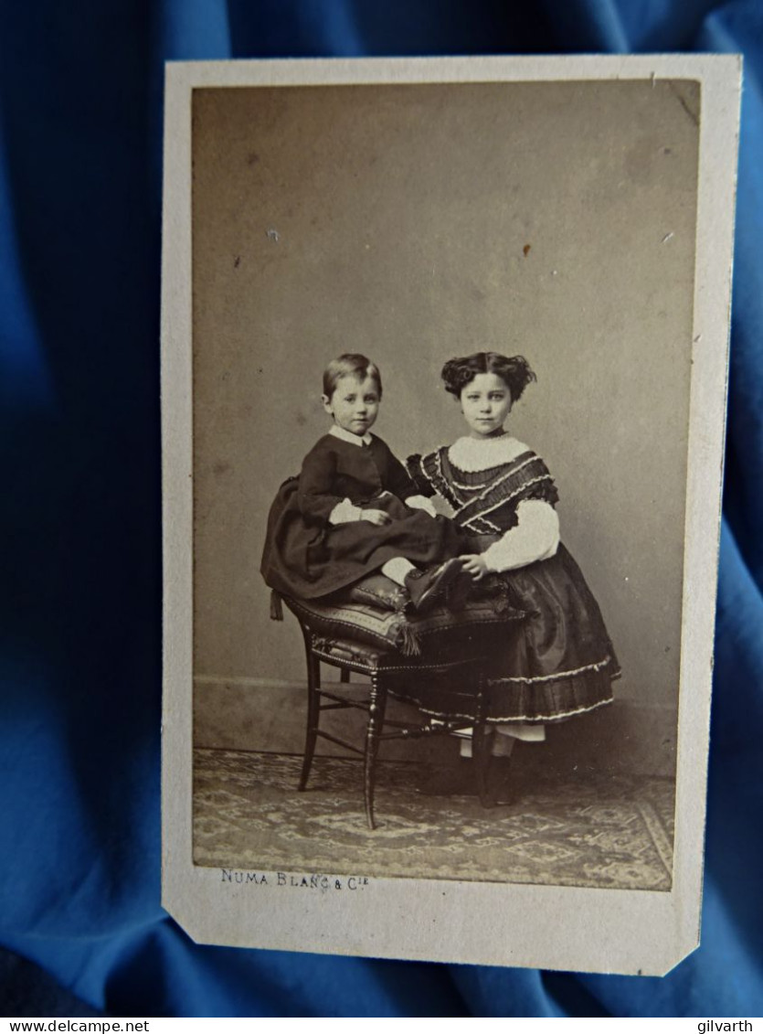 Photo CDV Numa Blanc  Paris  Enfants élégants (Henriette Et Paul Delage Cousins) Sec. Emp. CA 1860 - L680A - Old (before 1900)
