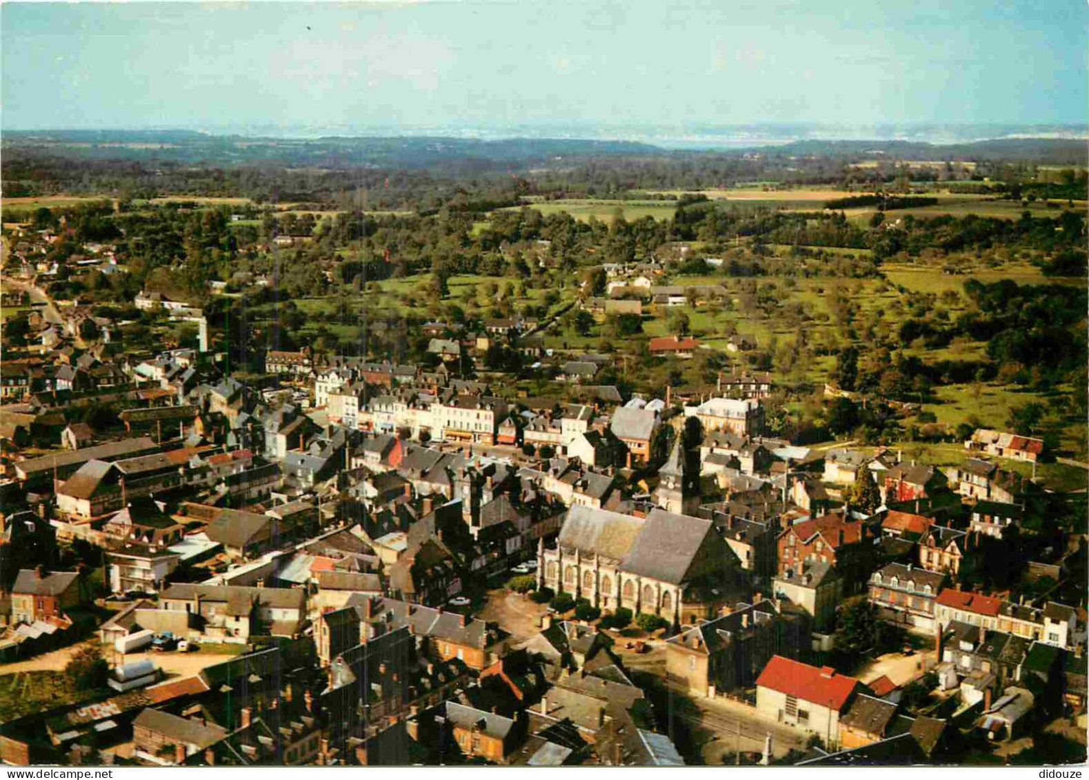 27 - Beuzeville - Vue Générale Aérienne - CPM - Voir Scans Recto-Verso - Autres & Non Classés