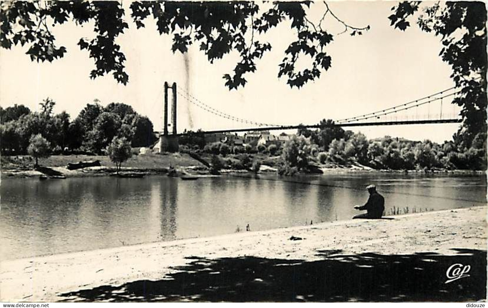 47 - Agen - Paysage Sur La Garonne Et La Passerelle - CPSM Format CPA - CPM - Voir Scans Recto-Verso - Agen