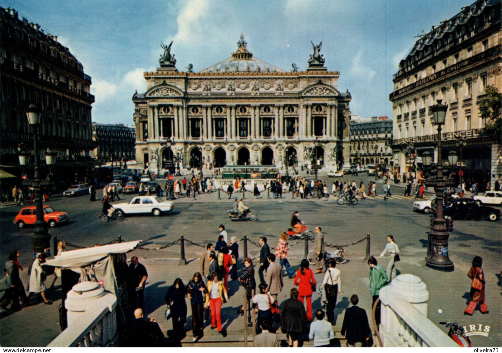 PARIS - La Place De L'Opéra - Plazas