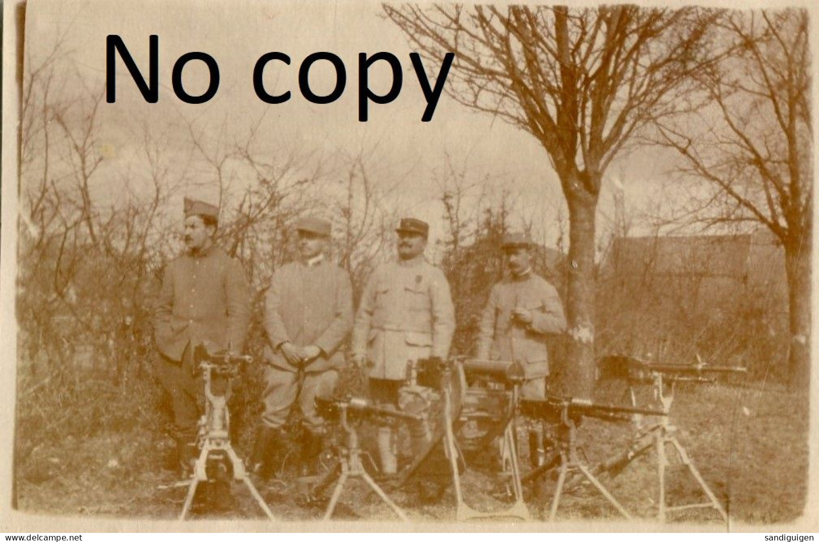 PHOTO FRANCAISE - POILUS DU 408e RI ET MITRAILLEUSES A HAM PRES DE EPPEVILLE SOMME - GUERRE 1914 1918 - Guerra, Militari