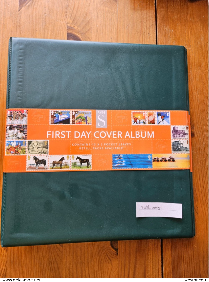 New Condition First Day Cover Album, 15 Pages, 30 Sides, 60 Pockets, GREEN - Reliures Et Feuilles