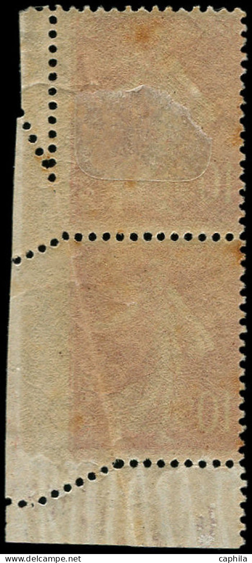 ** FRANCE - Poste - 135, En Paire, Piquage Oblique Par Pliage, 1 Ex. *, Pts De Rouille: 10c. Rouge (Spink) - Unused Stamps