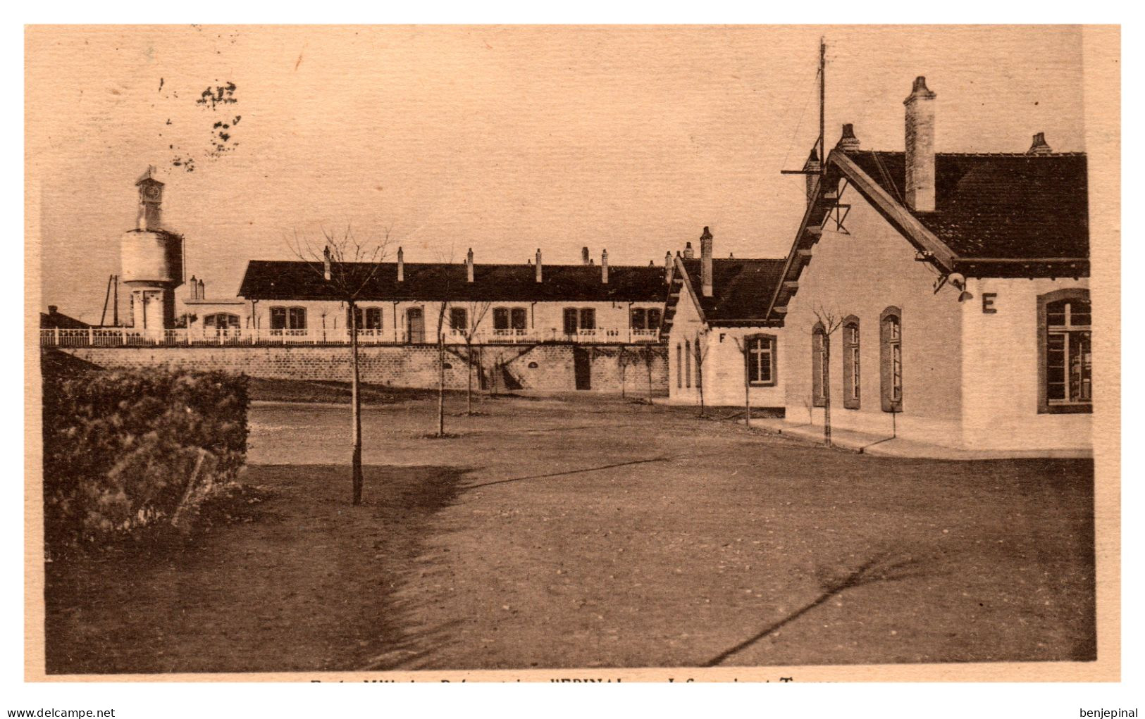 Ecole Militaire Préparatoire D'Epinal - Infirmerie Et Terrasse - Golbey