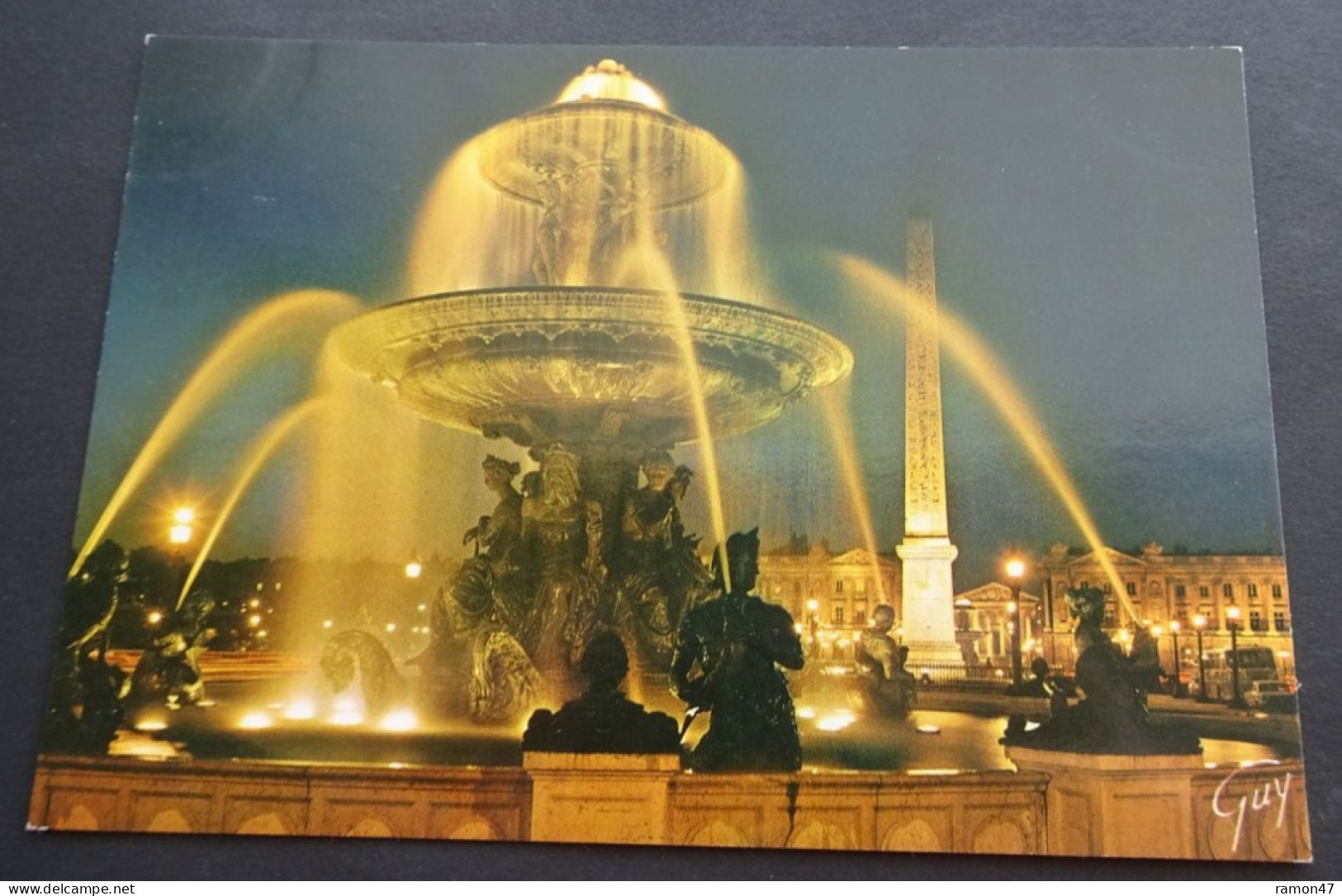 Paris - Fontaine De La Place De La Concorde - Editions "GUY", Paris - Squares