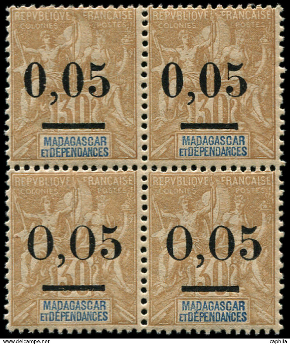 ** MADAGASCAR - Poste - 52, Type I/II Se Tenant En Bloc De 4: 0.05 S. 30c. Brun - Unused Stamps