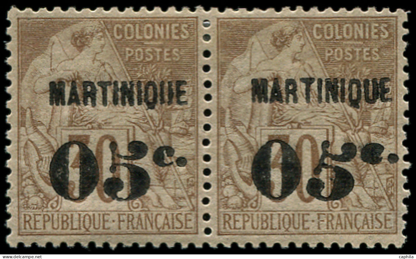 * MARTINIQUE - Poste - 12Aa, Paire Dont 1 Exemplaire "5" Penché: 05c. S. 30c. Brun - Unused Stamps