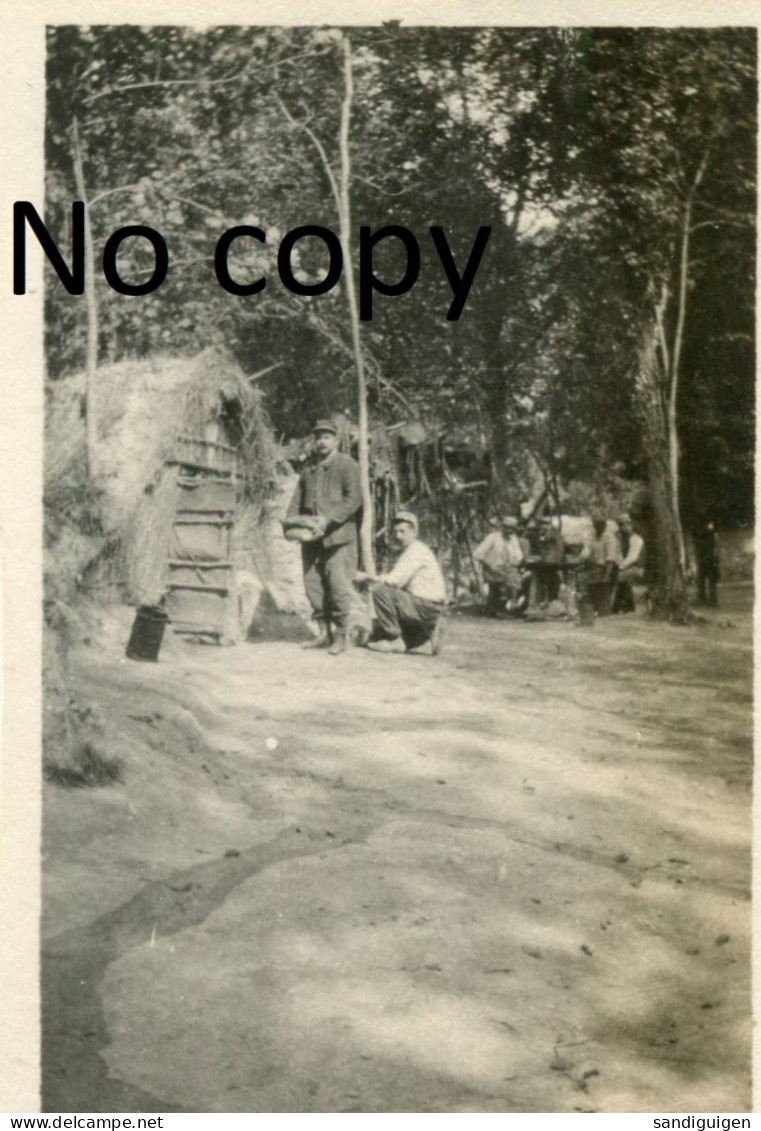 PHOTO FRANCAISE 117e RI - CANTONNEMENT DU TRAIN DE COMBAT A COURMELOIS PRES DE THUISY - REIMS MARNE - GUERRE 1914 1918 - Guerre, Militaire