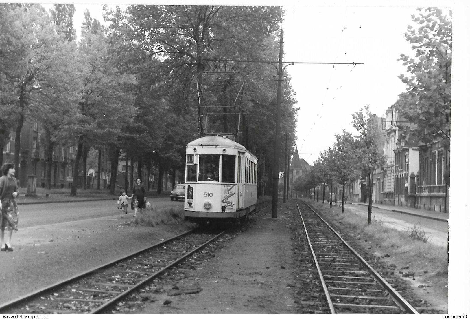 59 - LE SART. Tramway Motrice 510. Cliché J. BAZIN. Datée 25/09/1957. TBE (14,7 X 10 Cm) - Europa