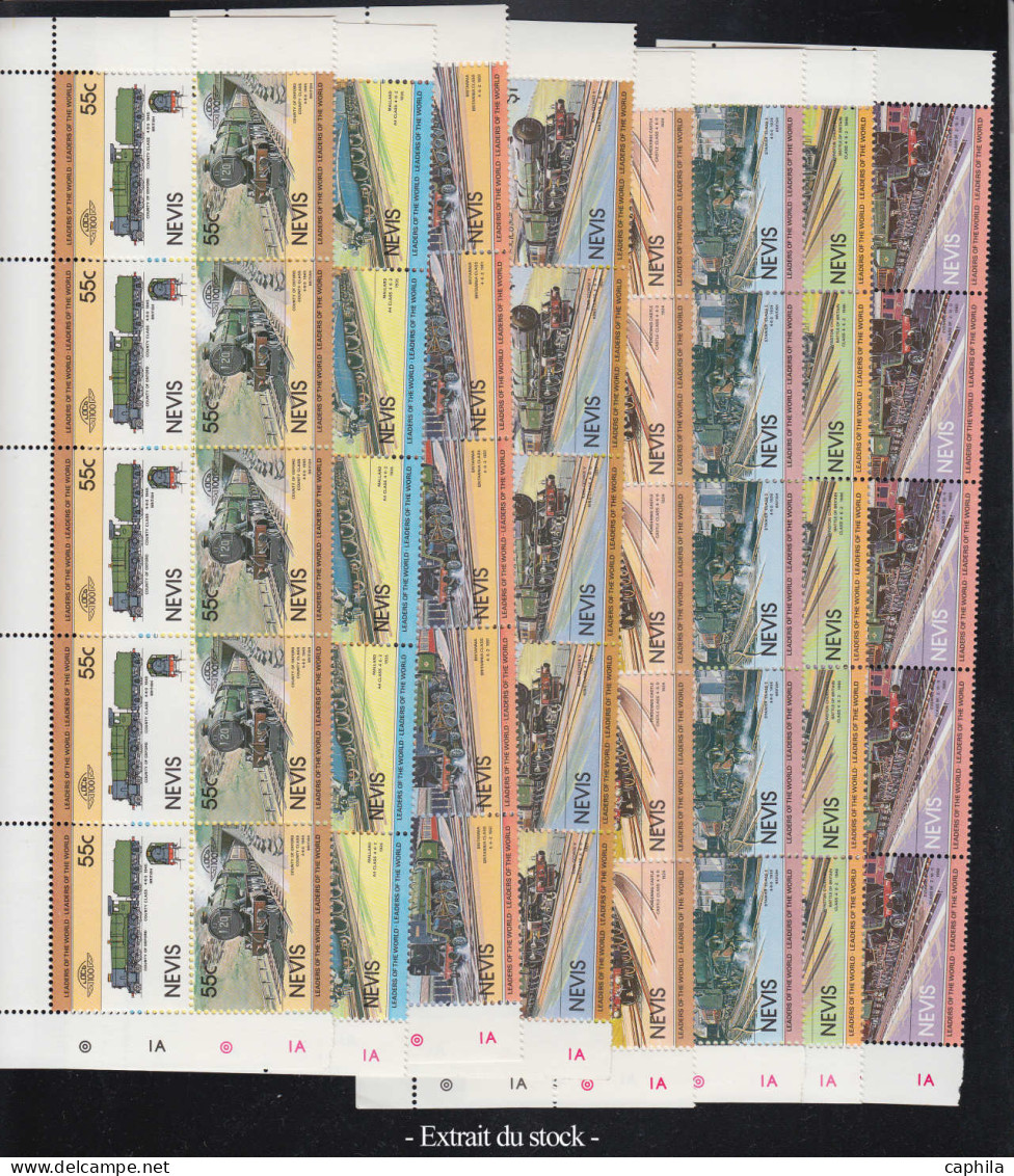 ** Trains - Lots & Collections - Petit stock en classeur de feuilles, généralement séries complètes motifs ferroviaires 