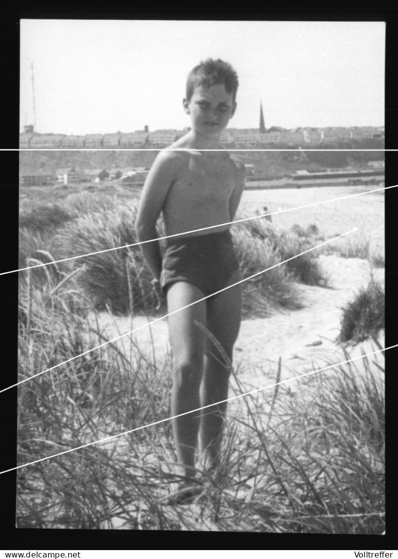 Orig. XL Foto 60er Jahre Portrait Süßer Junge Am Strand, Cute Boy On The Beach, Portrait, Beach Fashion - Personnes Anonymes