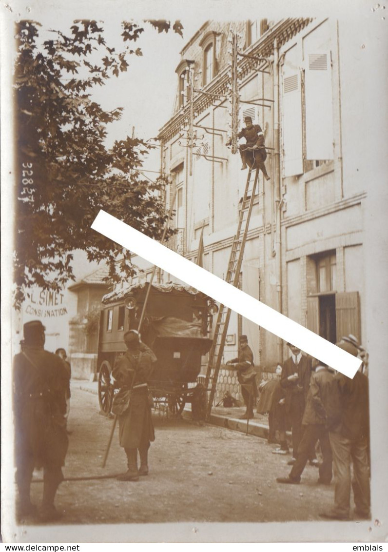 CASTELSARRASIN 1913 Photo Originale Installation Du Télégraphe Par Les Soldats Du Génie Hôtel Des Postes Pl Du Progrès - Places