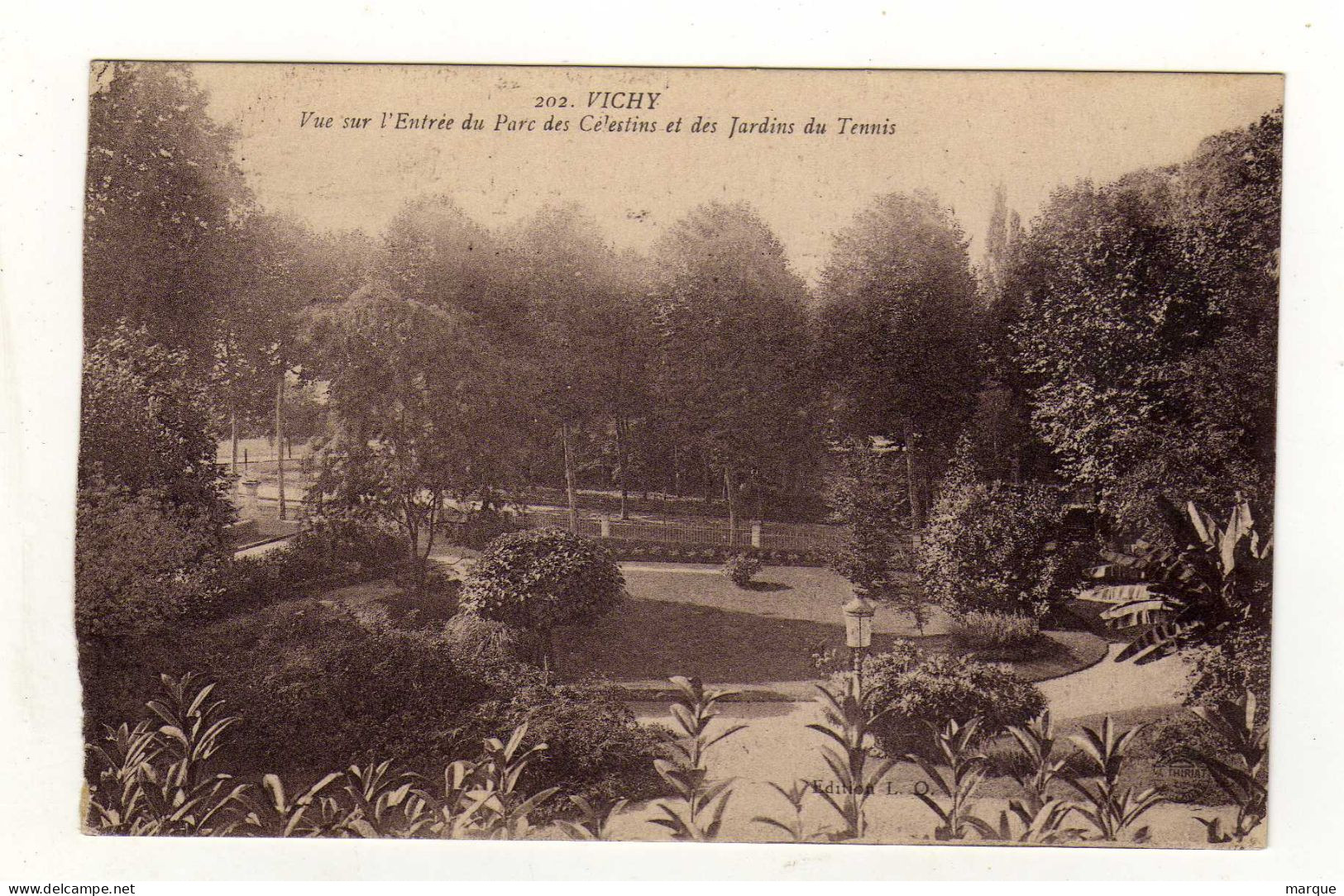 Cpa N° 202 VICHY Vue Sur L'entrée Du Parc Des Célestins Et Des Jardins Du Tennis - Vichy