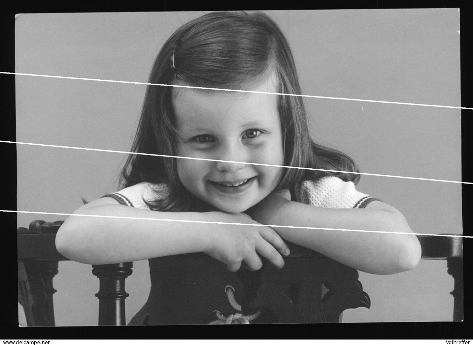 Orig. XL Foto 60er Jahre Süßes Mädchen Auf Einem Stuhl Im Portrait,  Cute Girl Portrait - Anonymous Persons