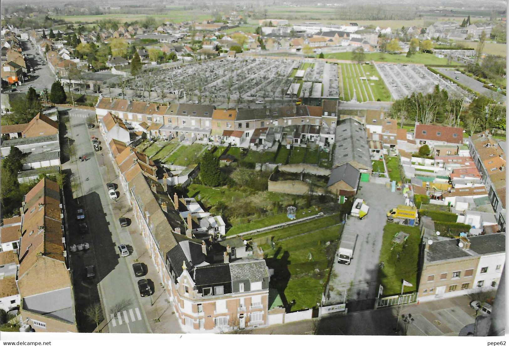 Merville- Vue Aérienne- Rue -cimetière--cpm - Merville