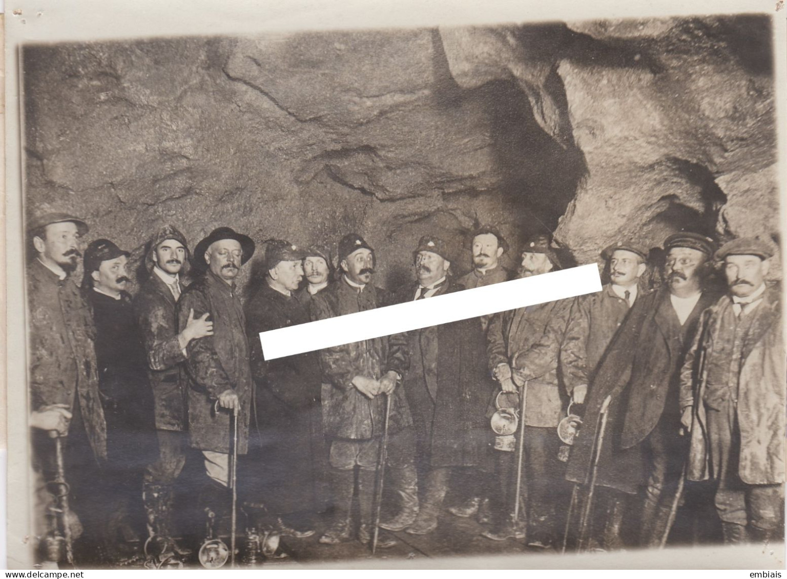 FRASNE VALLORBE - LE MONT D'OR Photo Originale Percement Du Tunnel Du Mont D'Or, Groupe D'ingénieurs Dans La Grotte 1913 - Lieux