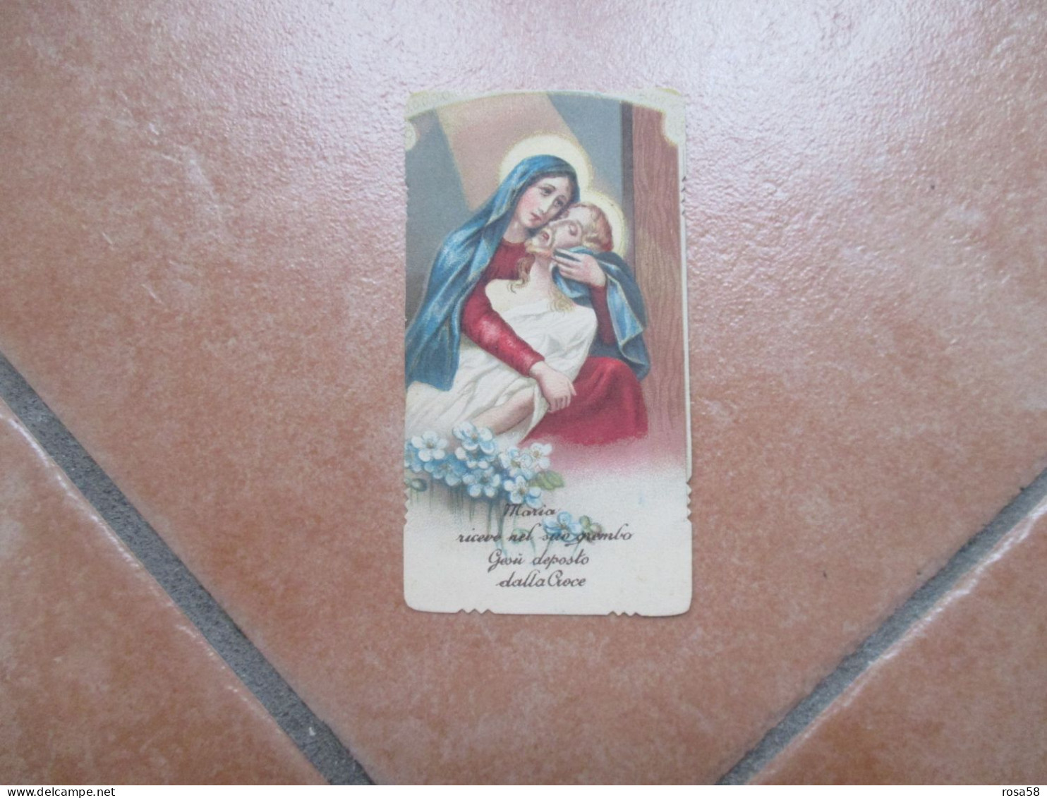 Maria Riceve  Nel Suo Grembo Gesù Sagomato - Devotion Images